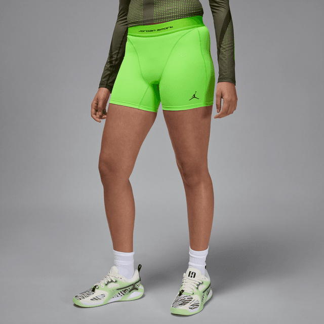 Women's Jordan Sport Leak Protection: Period Shorts in Green | HF9483-359