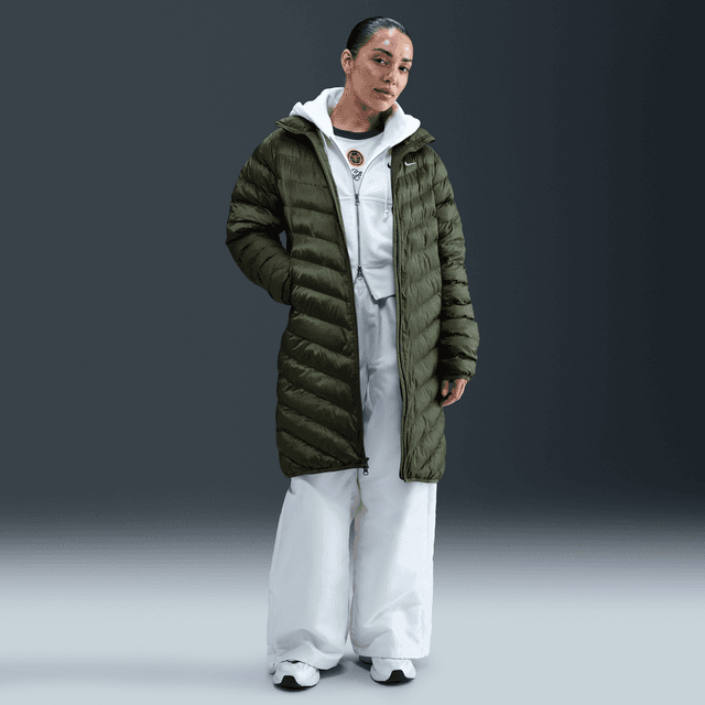 Women's Nike Sportswear Windpuffer Therma-FIT Hooded Parka in Green | HV2460-222