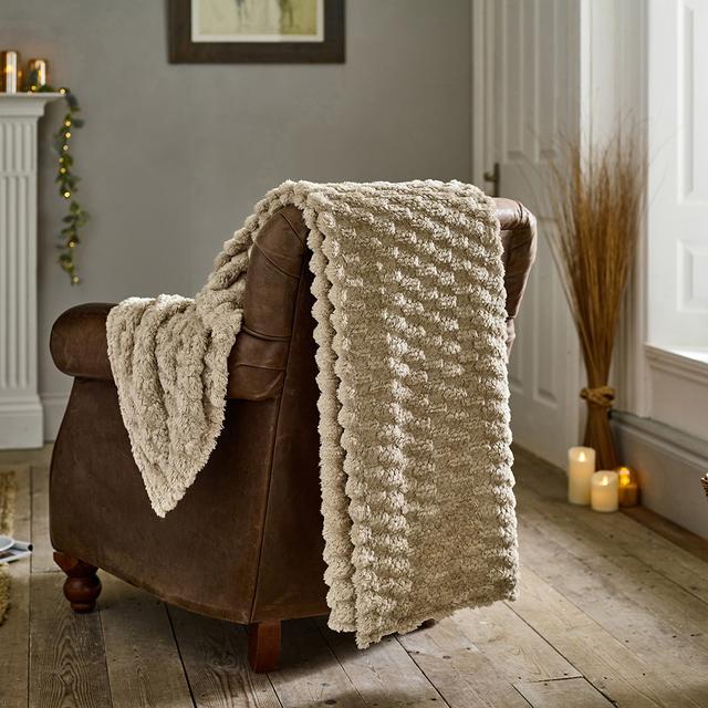 Deyongs Featherstone 130x170cm Throw Putty