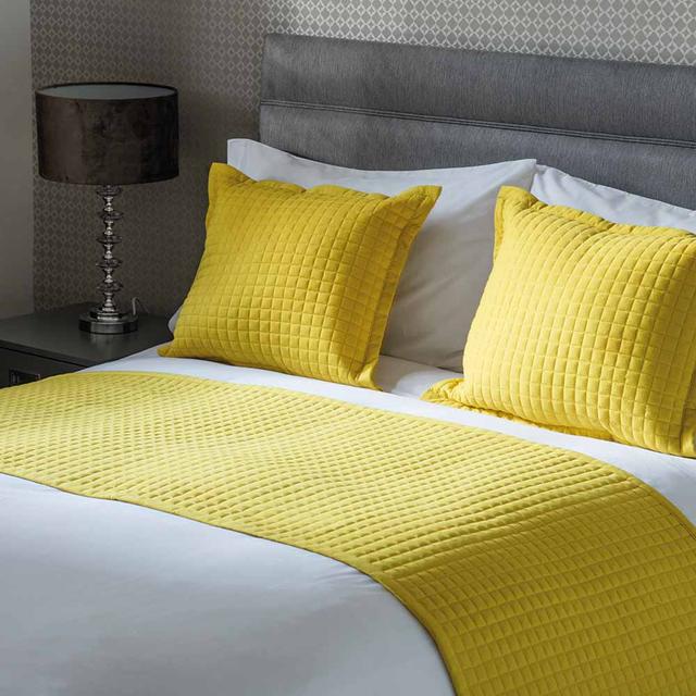 Belledorm Belledorm Crompton Bed Runner Saffron 70 X 220Cm - Size Standard