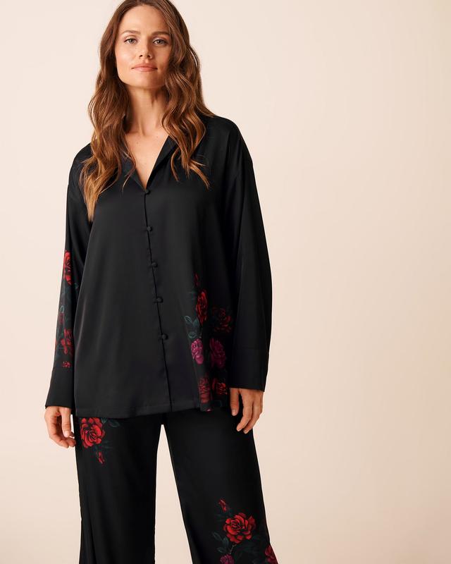 la Vie en Rose Red Rose Print Satin Button-down Shirt - Black/Red Roses XXL