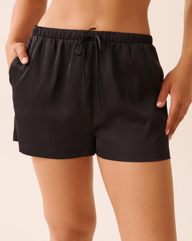 la Vie en Rose Satin Shorts - Black XXL