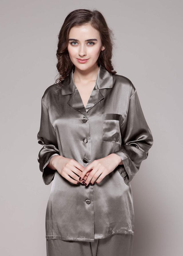 LILYSILK Pyjama 100 Soie Femme Gris Foncé Col V, Boutons Enveloppés De Soie 100% Soie De Mûrier Bon Rapport Qualité-Prix, Respectueux De La Peau XS