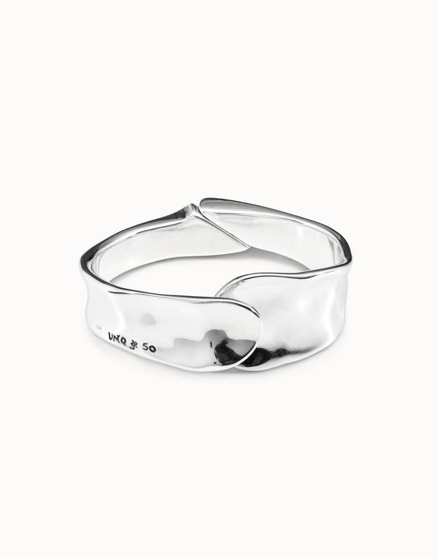 Waves shaped bangle bracelet